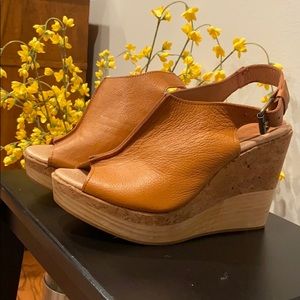 Laocoonte Leather Wedges